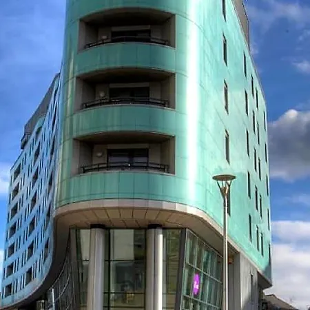 فندق Gateway Serviced 4*