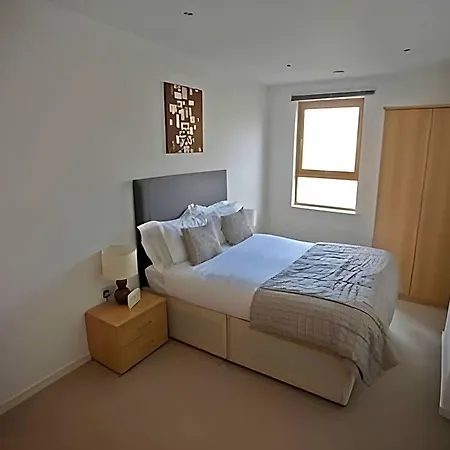 فندق Gateway Serviced 4*